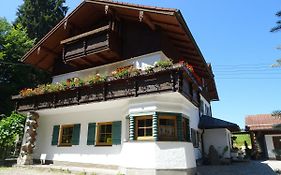 Villa im Wald